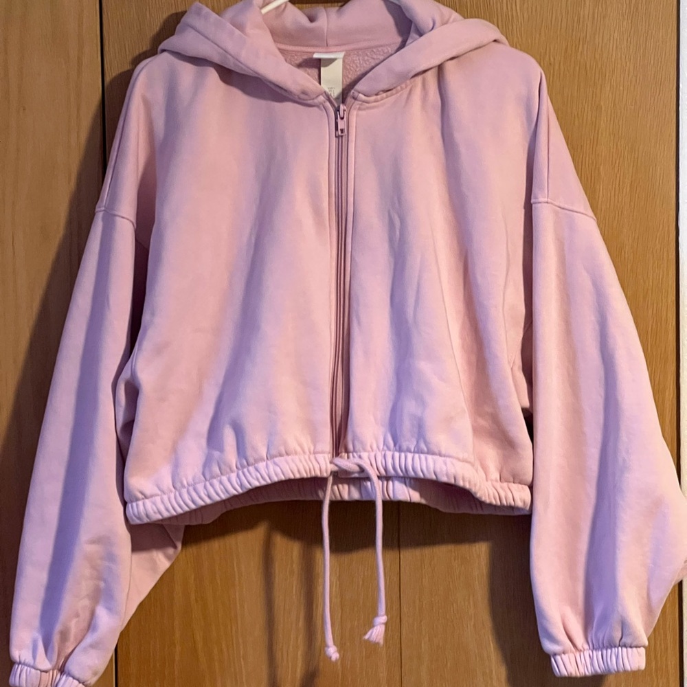 H&M Light Pink cropped Hoodie